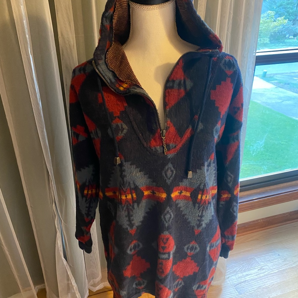 Vintage 80s Express pullover hoodie jacket. Tribal Aztec Native American print